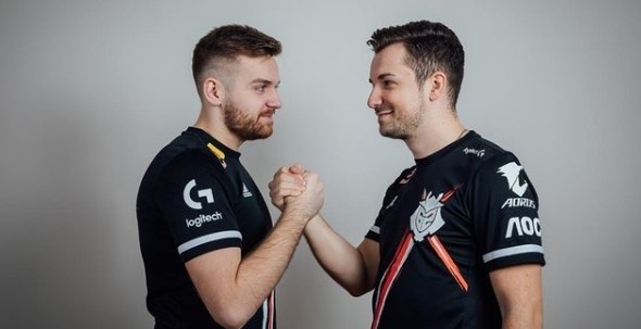 低饱和留白 低饱和留白